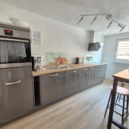 Pfalzzeit-weinstrasse Eichhaernel Daire Kirrweiler (Sudliche Weinstrasse)